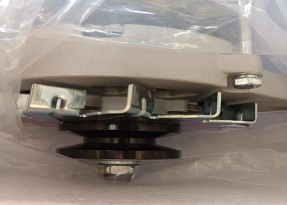 Komatsu HD785-7 Dump Truck engine SAA12V140E Alternator 600-825-9331 0-35000-8491